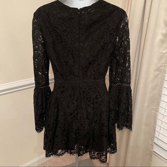 DO + BE lace Bell Sleeve Dress - Picture 2 of 14